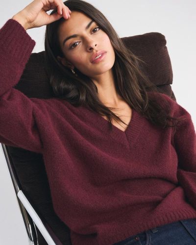 Suéter con escote en V