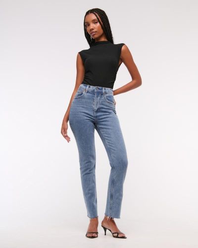 Jeans rectos al tobillo de tiro superalto Curve Love